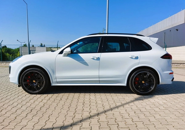 Porsche Cayenne cena 226500 przebieg: 194000, rok produkcji 2016 z Toruń małe 106